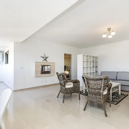 Guia Alamos Duplex Cascais